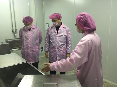 李冠甫局長率隊深入一線，督導檢查保健食品生產(chǎn)企業(yè)規(guī)范生產(chǎn)工作